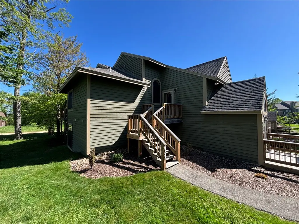 5113 Summit Drive, Jefferson, PA 15502 - #1