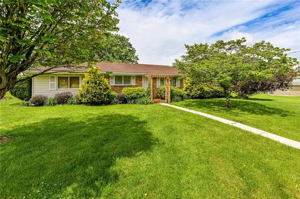302 Pecan St, Sutersville, PA 15083