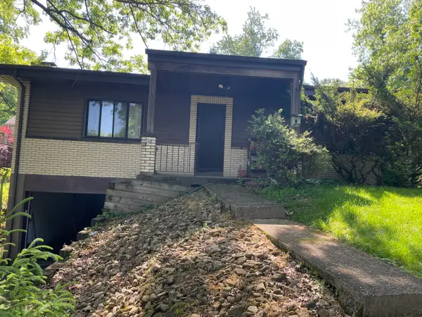 834 Hawthorne Drive, Pittsburgh, PA 15235