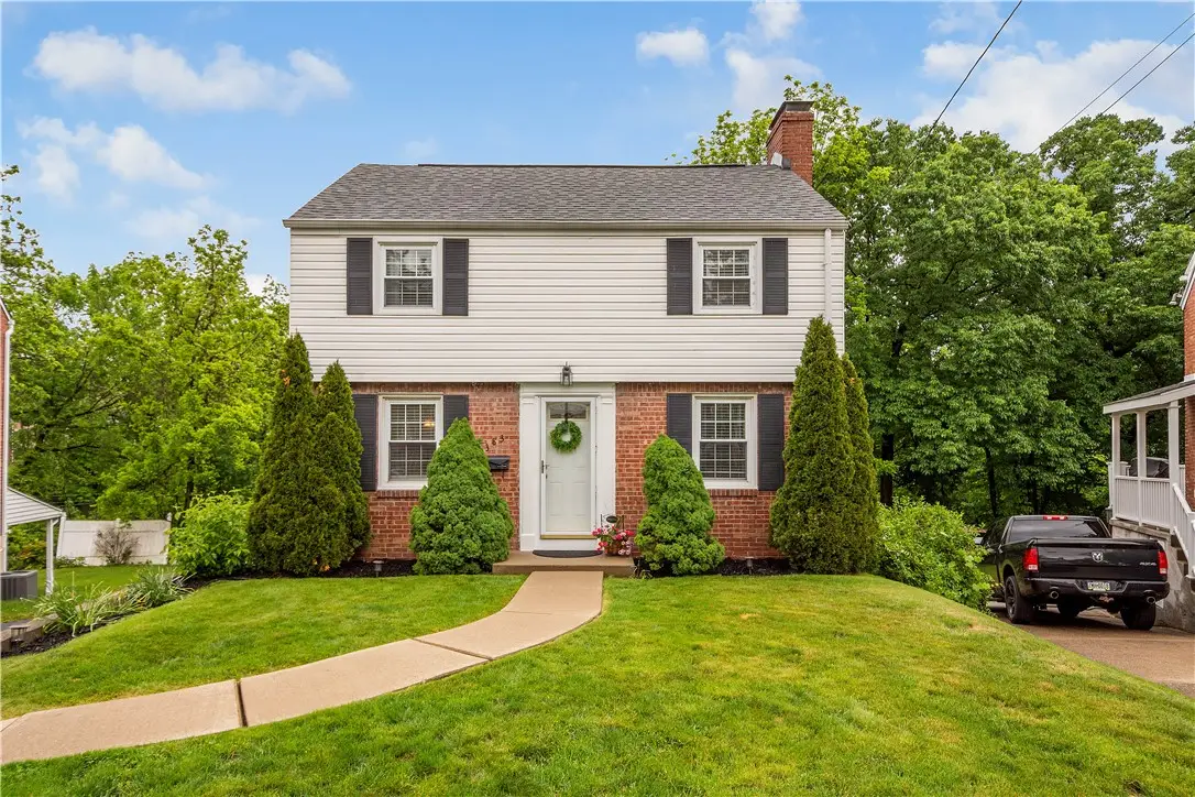 383 Woodcliff Cir, Pittsburgh, PA 15243 - #1