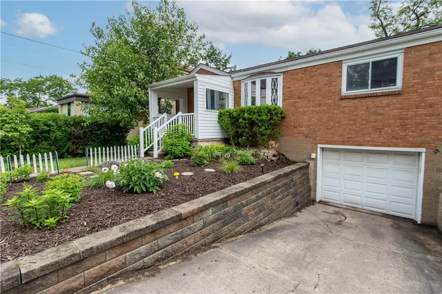 931 Mirror St, Pittsburgh, PA 15217 - #2