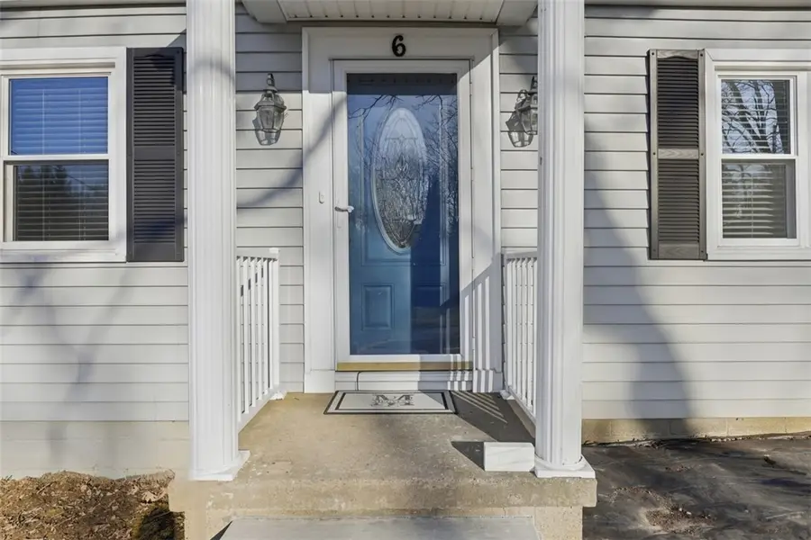 6 Suffolk Dr, Coraopolis, PA 15108 - #3