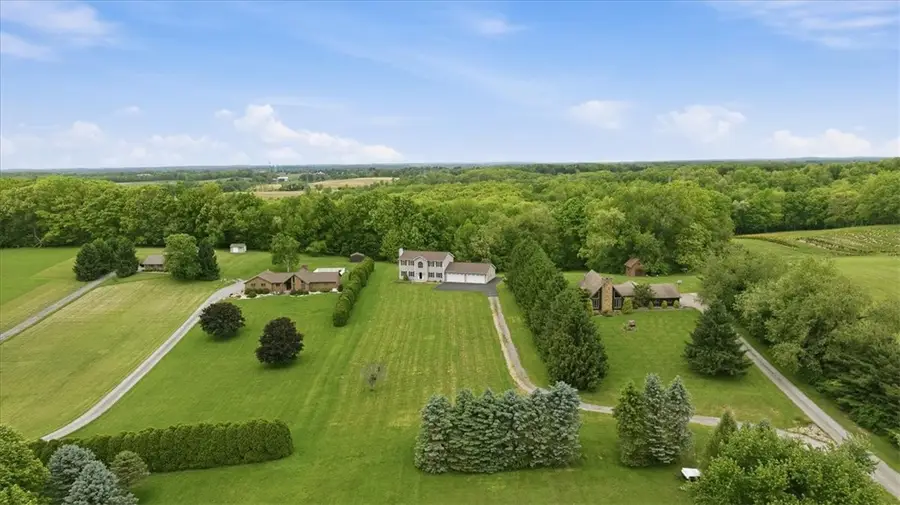 91 Green Manor Dr, Butler, PA 16002 - #2