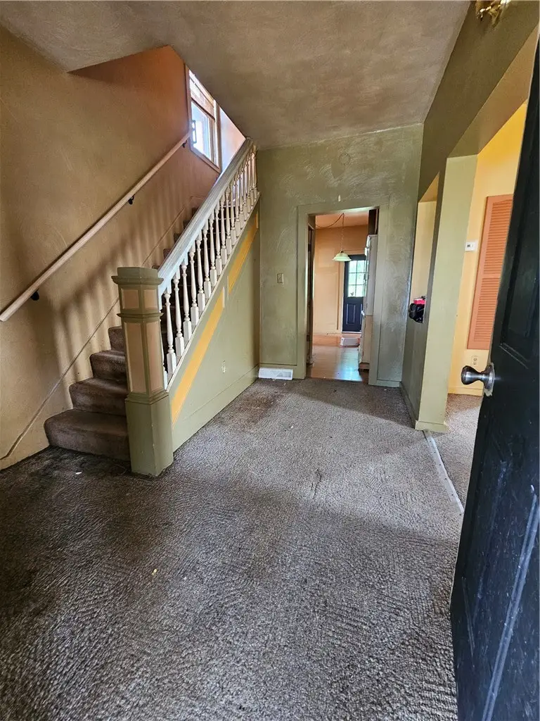 924 Summit St, Tarentum, PA 15084 - #3