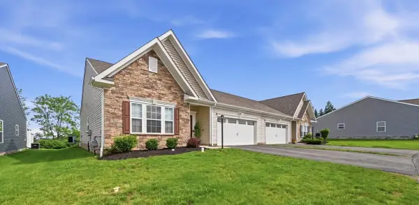 430 Dana Dr, New Kensington, PA 15068