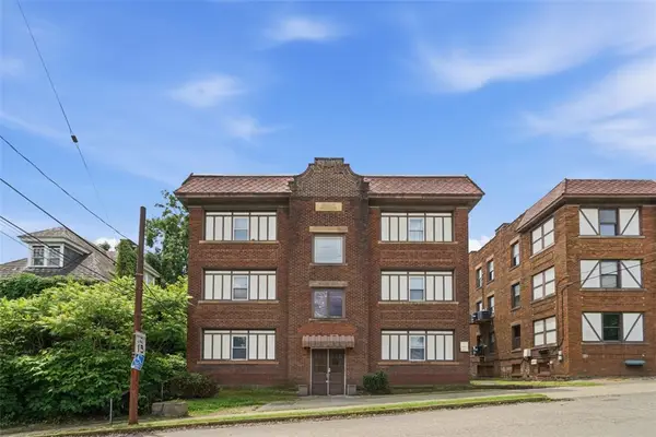 19 Singer Ave, Mc Kees Rocks, PA 15136