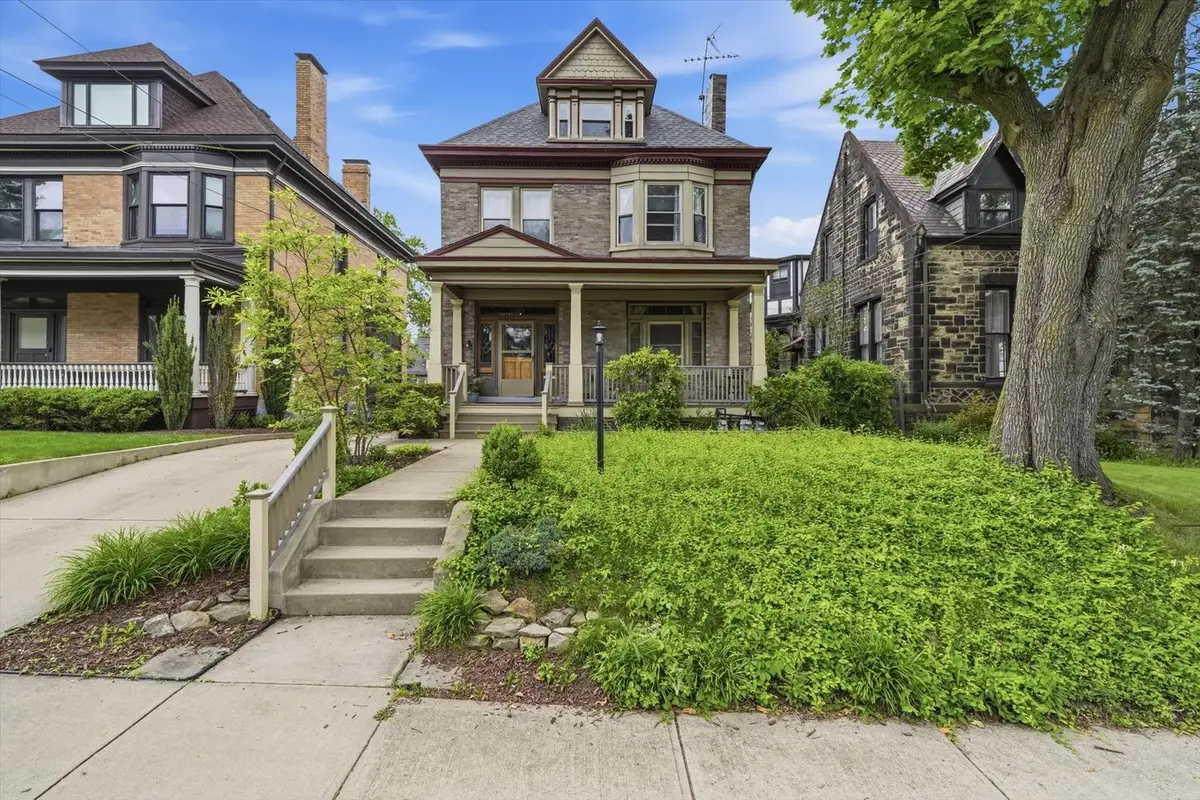 6637 Aylesboro Avenue, Pittsburgh, PA 15217 - #1
