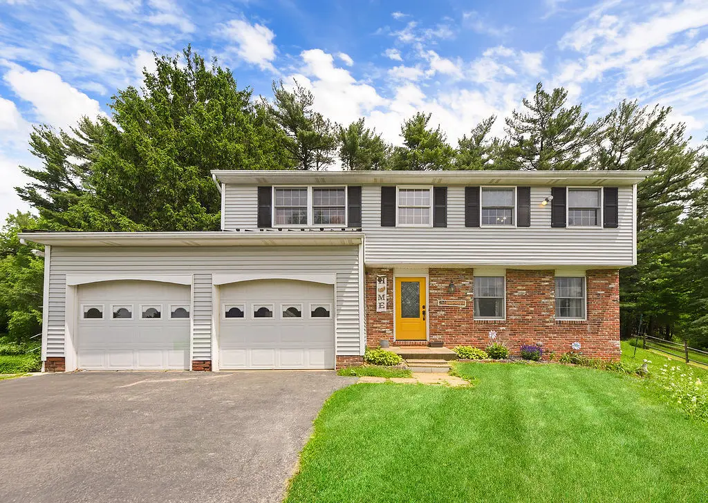 431 Deerfield Dr, Cranberry, PA 16066 - #1