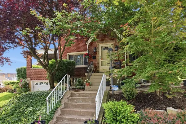 131 W Marietta St, Homestead, PA 15120