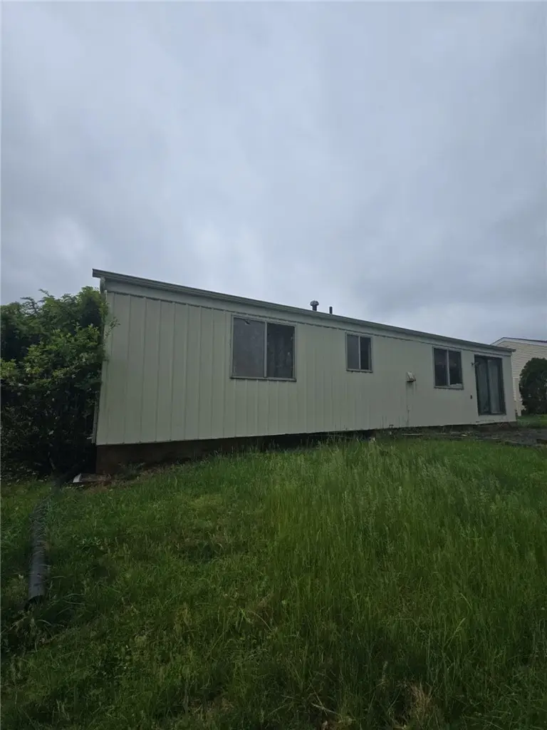 145 Rivercrest Dr, Coraopolis, PA 15108 - #3