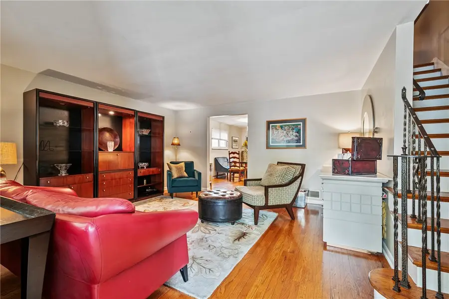 405 Franklin St, East Pittsburgh, PA 15112 - #3