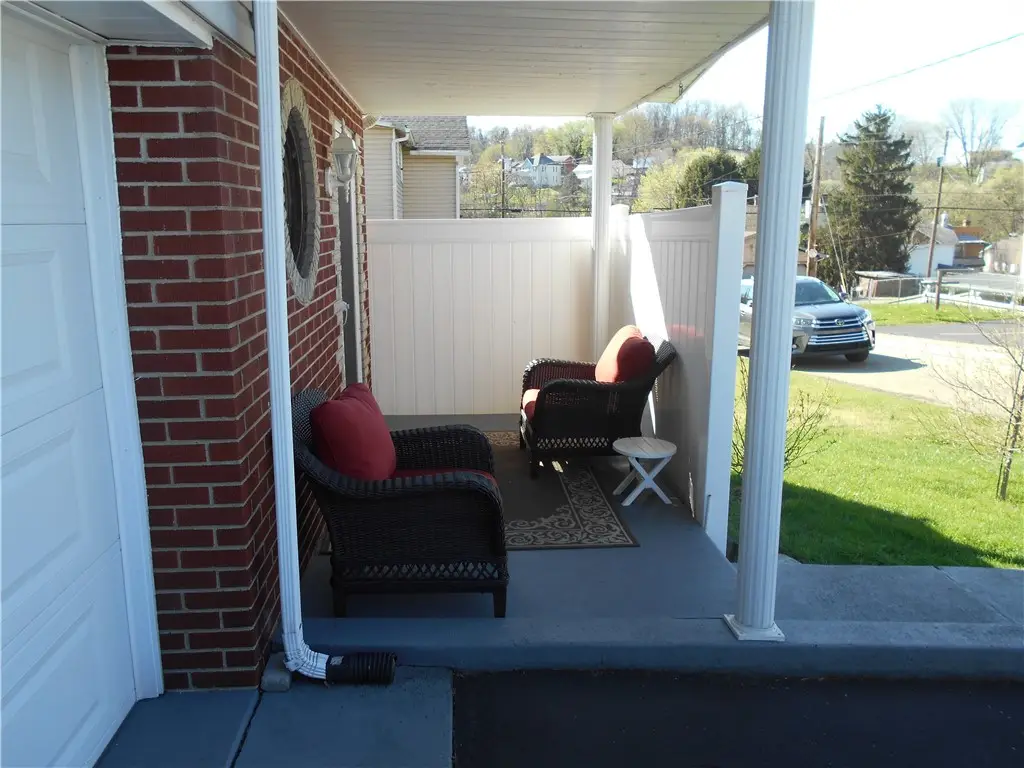 408 Center St, Vanderbilt, PA 15486 - #1