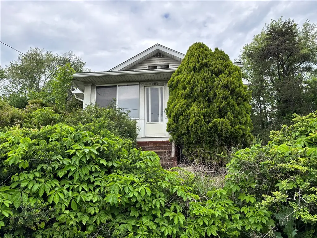 1041 Clinton Rd., Clinton, PA 15026 - #1
