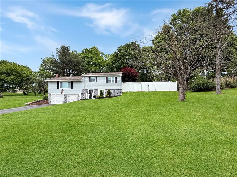 140 Marlene Dr, Beaver Falls, PA 15010 - #2