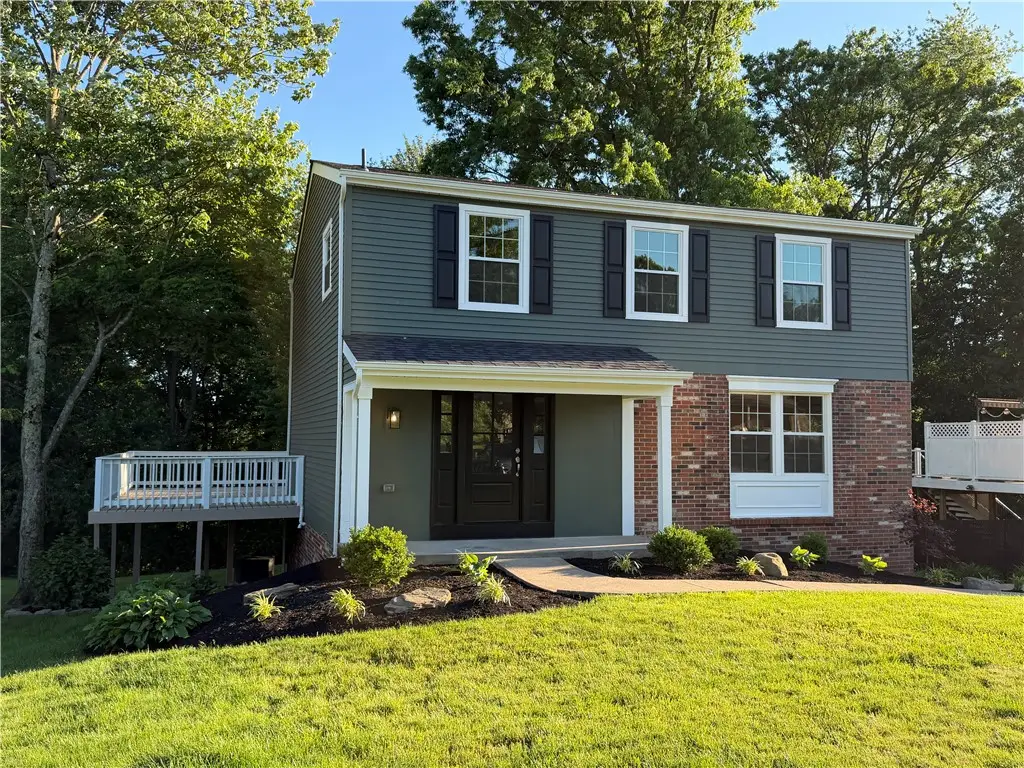 208 Lochinver Dr, Coraopolis, PA 15108 - #1