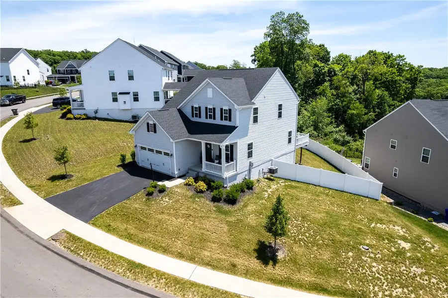 149 Woodsman Ridge Dr, Zelienople, PA 16063 - #2