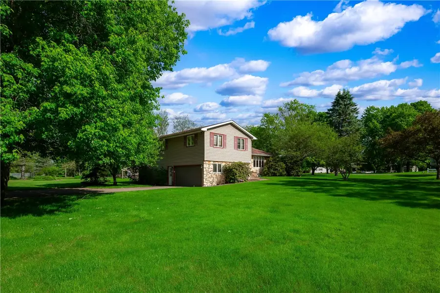 23 Kimberly Dr, Grove City, PA 16127 - #3