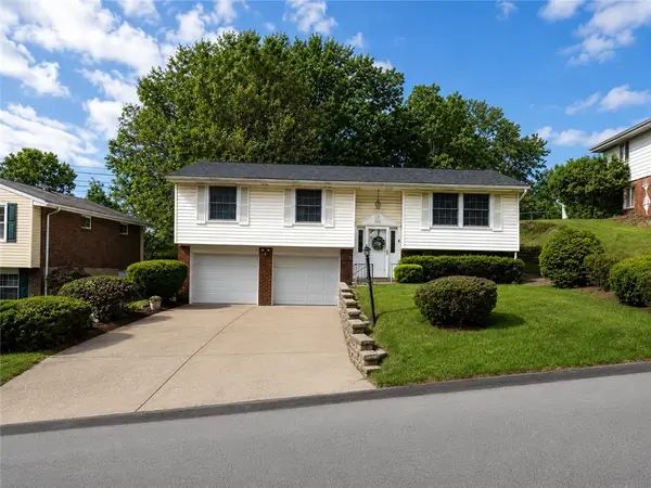 171 Crescent Garden Dr, Pittsburgh, PA 15235