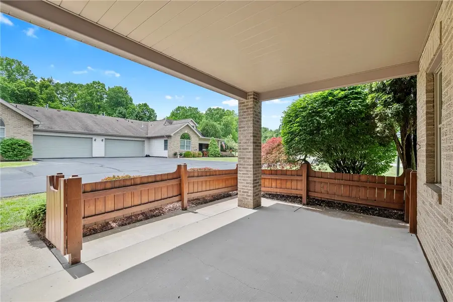 110 Steeplechase Cir, Gibsonia, PA 15044 - #3