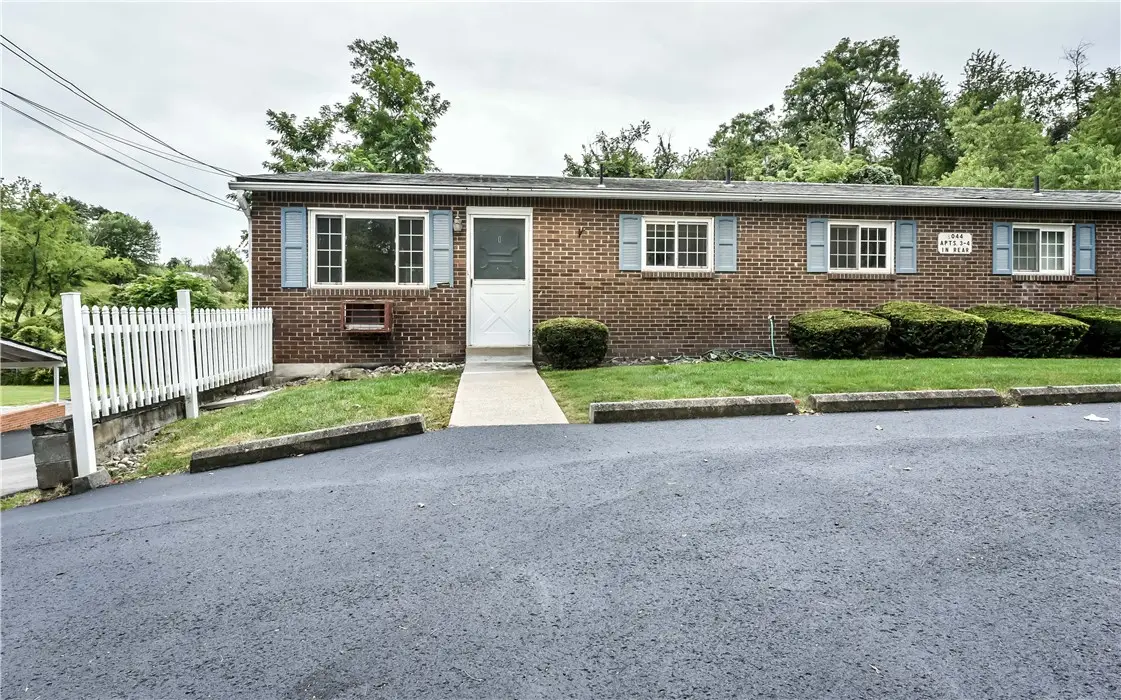 2044 Renton Rd, Pittsburgh, PA 15239 - #1