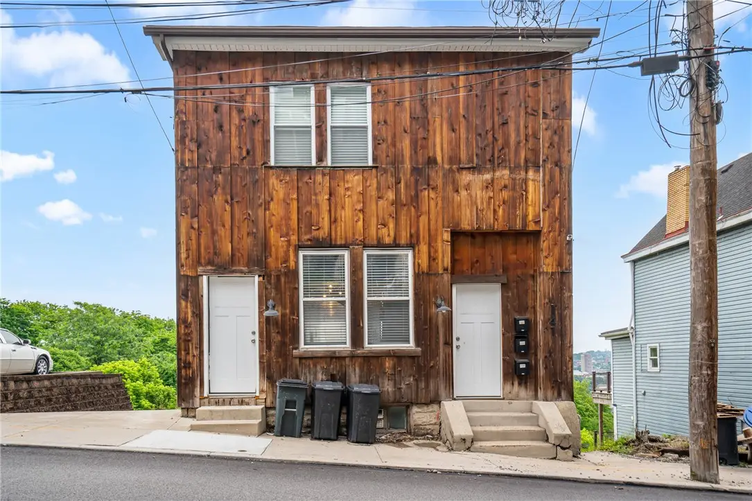 139-141 E Sycamore St, Pittsburgh, PA 15211 - #1