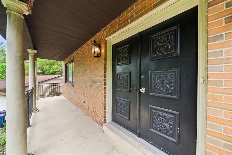 1619 Old Leechburg Rd, New Kensington, PA 15068 - #3
