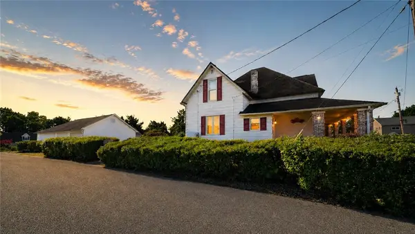 301 Pleasantview Ave, Butler, PA 16001