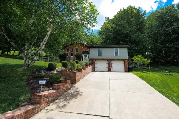 110 Hawk Dr, Glenshaw, PA 15116
