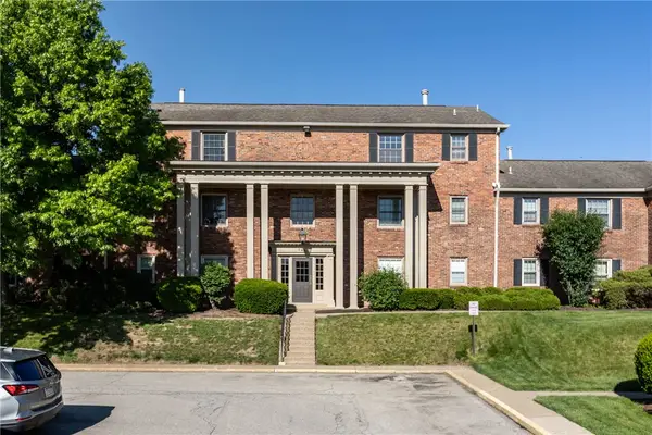 126 Jamestown Ct #C, Pittsburgh, PA 15216