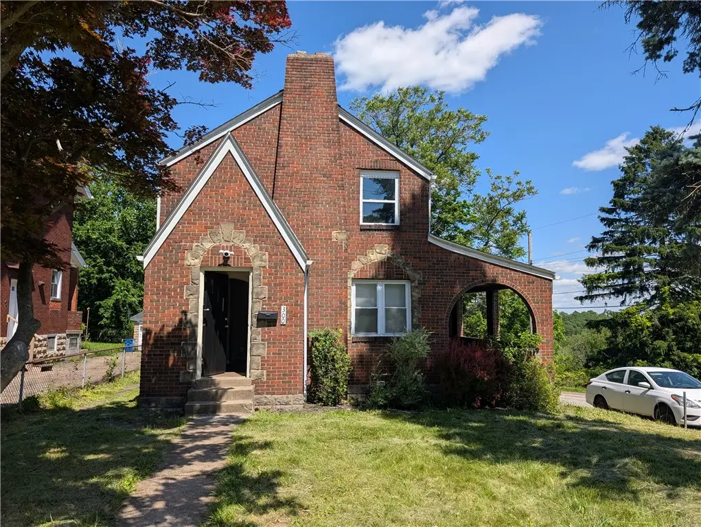 300 Mccutcheon Ln, Pittsburgh, PA 15235 - #1