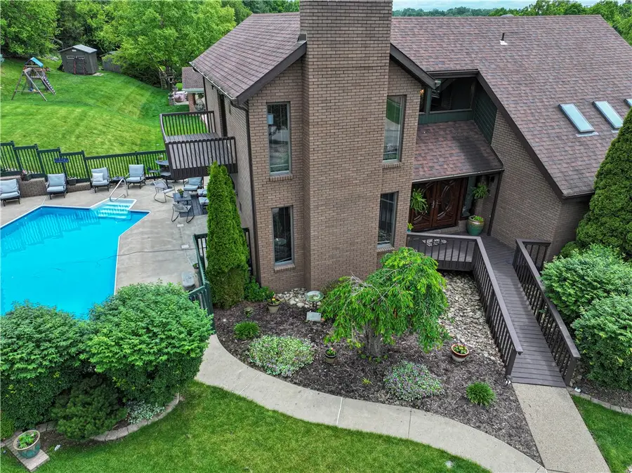 4993 Dolores Dr, Pittsburgh, PA 15227 - #2