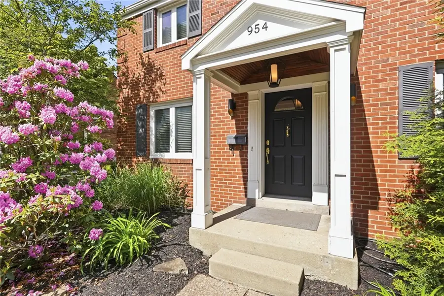 954 Lindendale Dr, Pittsburgh, PA 15243 - #3