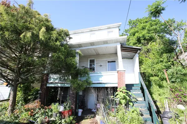 915 Oakland Avenue, Charleroi, PA 15022