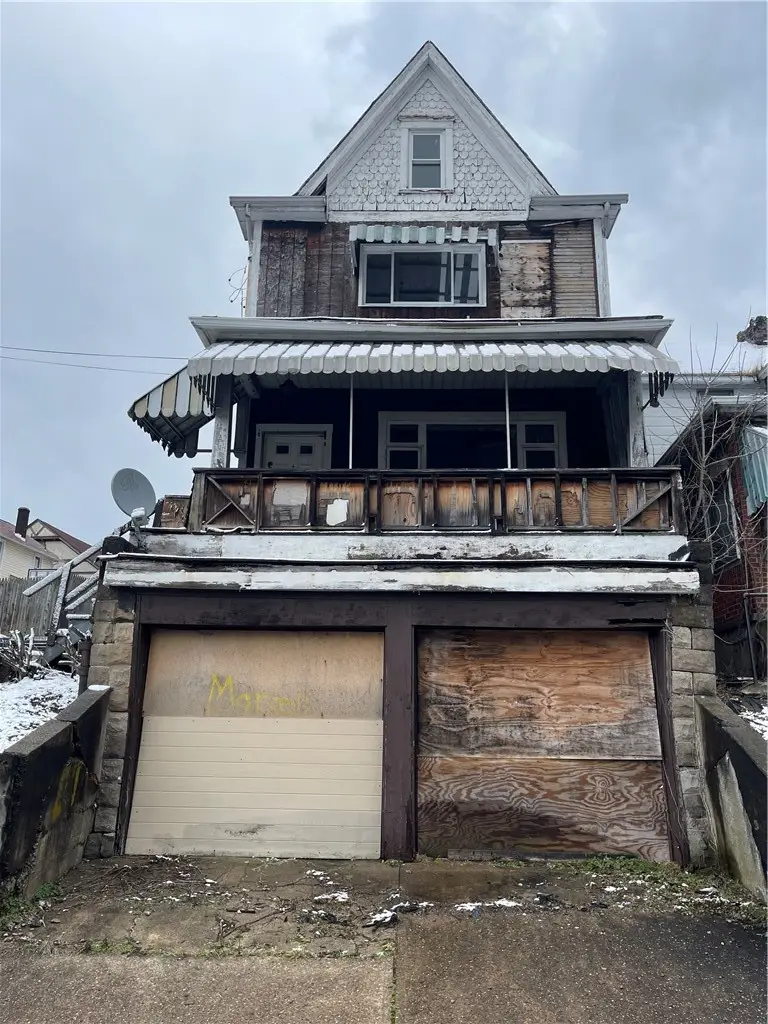 1209 Scott St, McKeesport, PA 15132 - #1