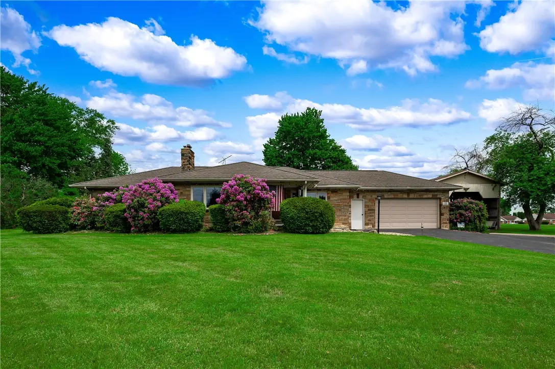 120 W Sunbury Rd, Butler, PA 16001 - #1
