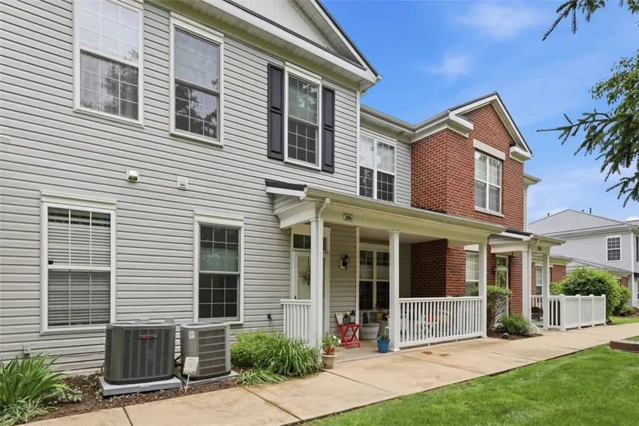 206 Sonie Dr, Sewickley, PA 15143 - #2