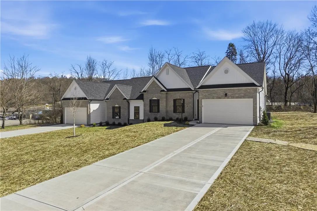 100-102 Huselton Drive, Butler, PA 16002 - #1