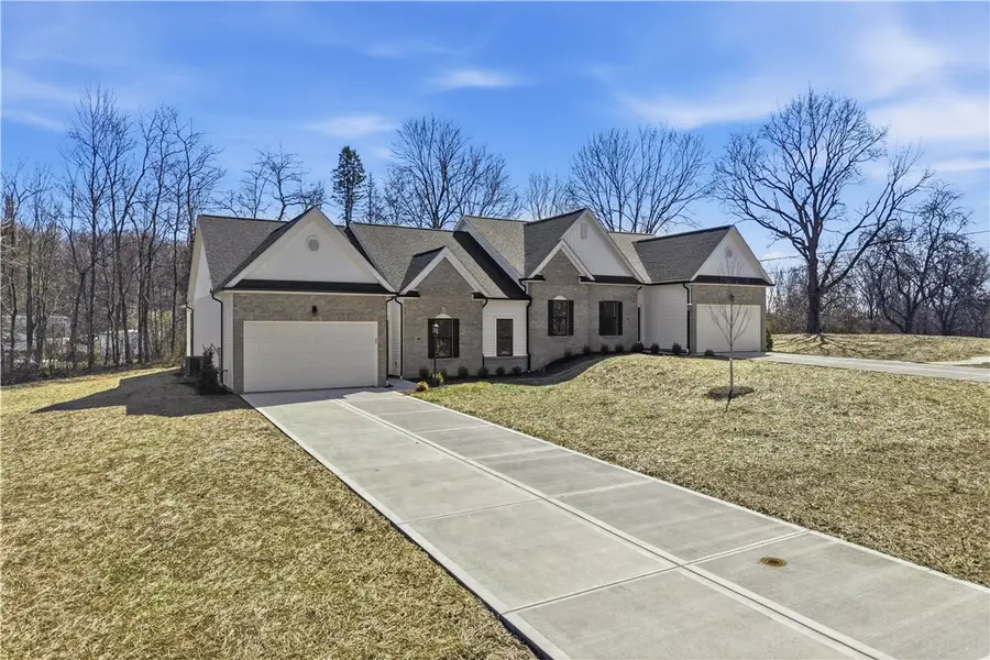 100-102 Huselton Drive, Butler, PA 16002 - #2