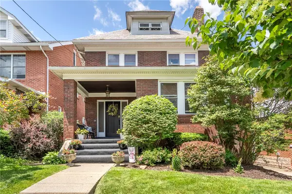 230 Dell Ave, Pittsburgh, PA 15216