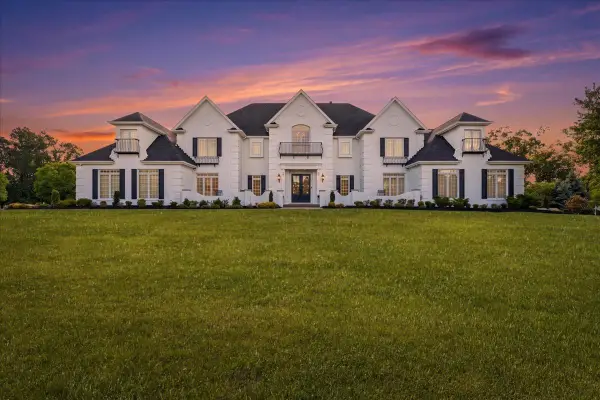 527 Salem Heights Drive, Gibsonia, PA 15044