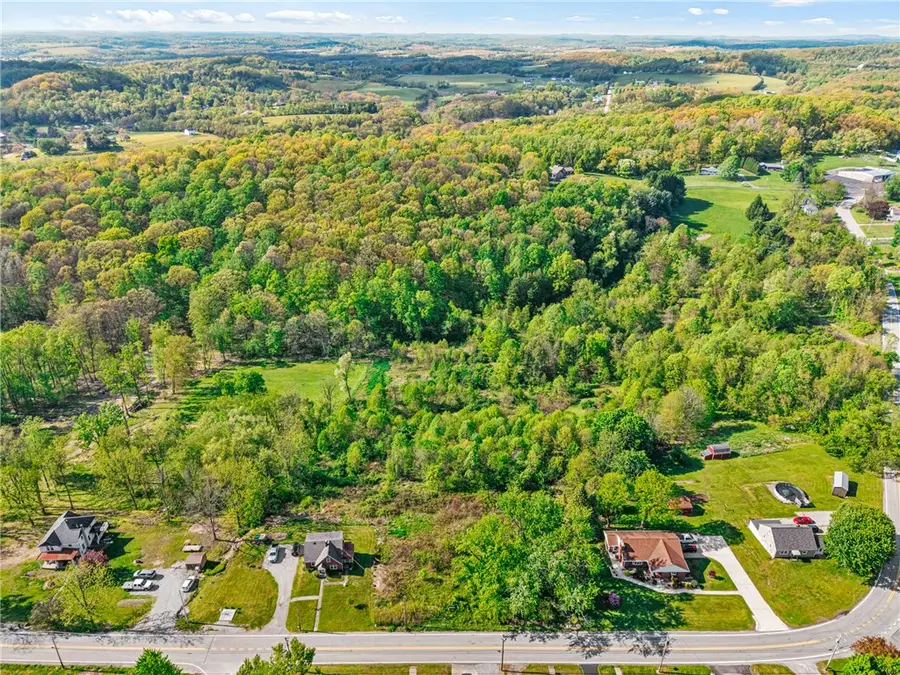 1503 Ridge Rd, Jeannette, PA 15644 - #3