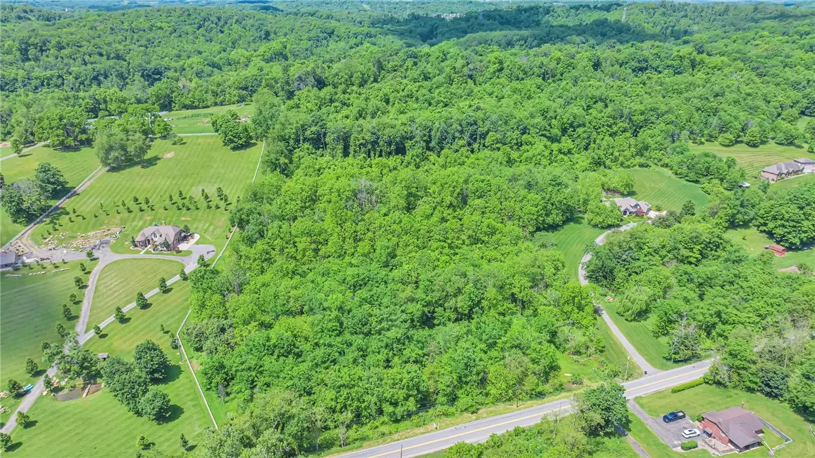 1902 Reissing Rd, Cecil, PA 15057 - #1