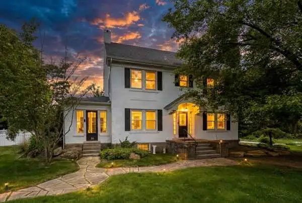 211 Belmont Rd, Butler, PA 16001