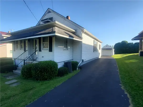 2056 Oak Dr, Ford City, PA 16226