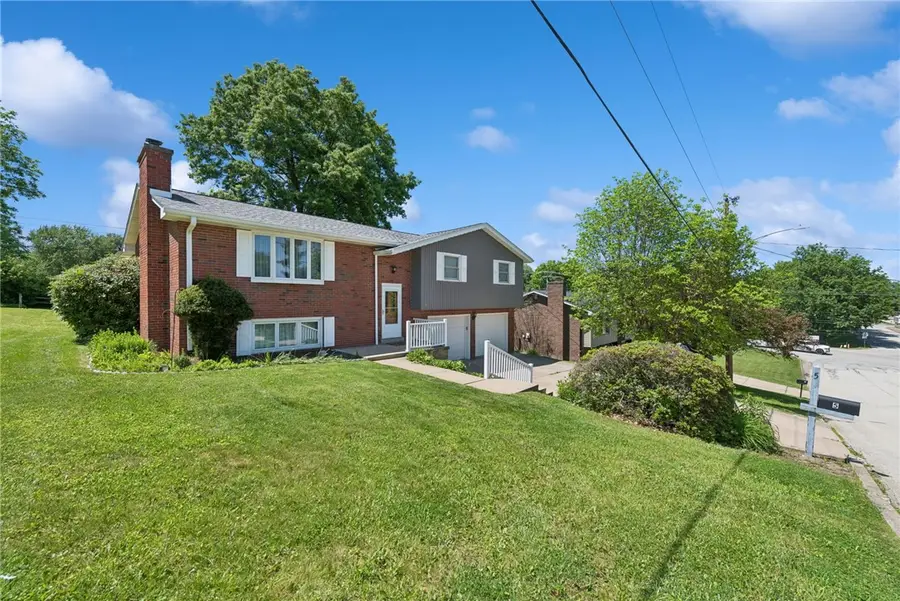 5 Waverly Dr, Greensburg, PA 15601 - #2