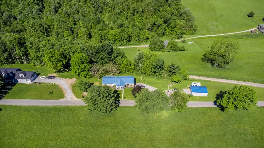 237 Bishop Rd, Karns City, PA 16041 - #2