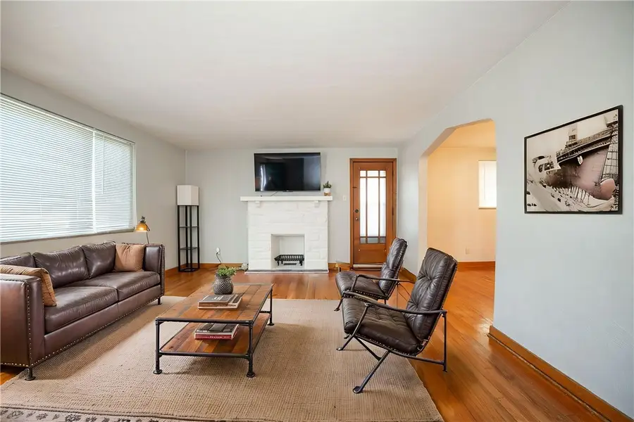 1504 Greentree Road, Pittsburgh, PA 15220 - #2