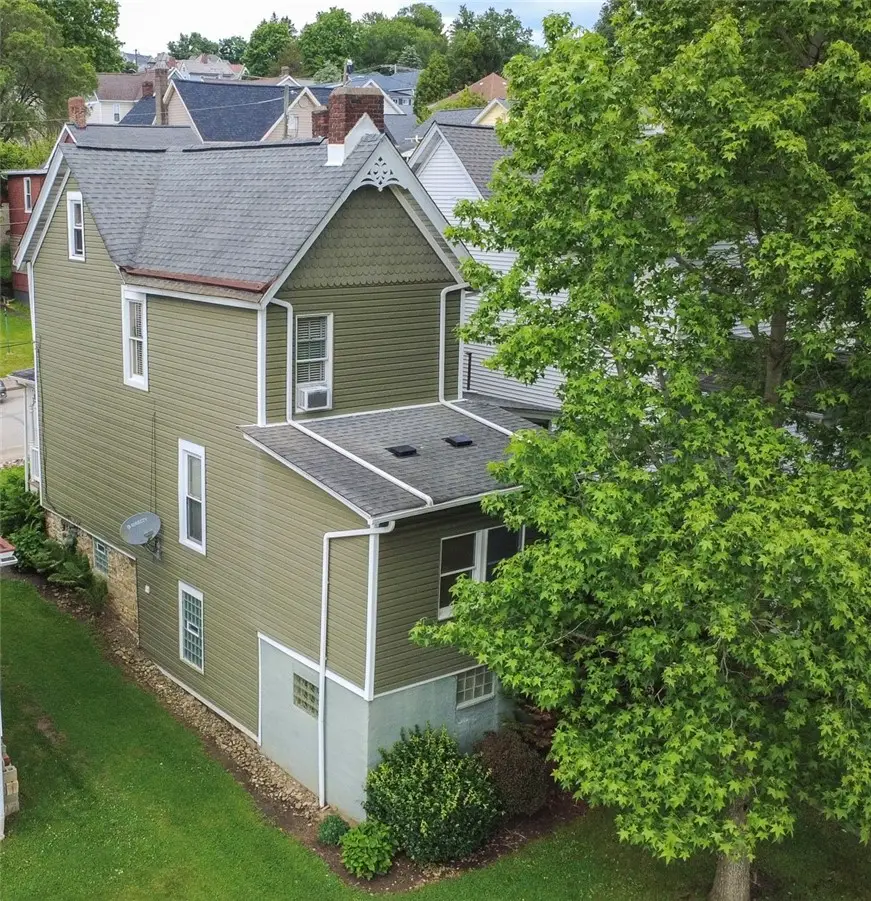 602 9th St, Irwin, PA 15642 - #3