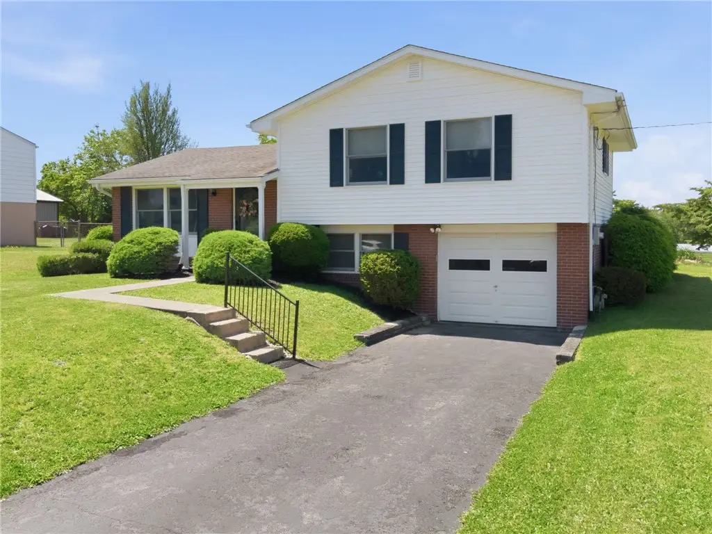 102 Terrence Drive, Manor, PA 15665 - #1