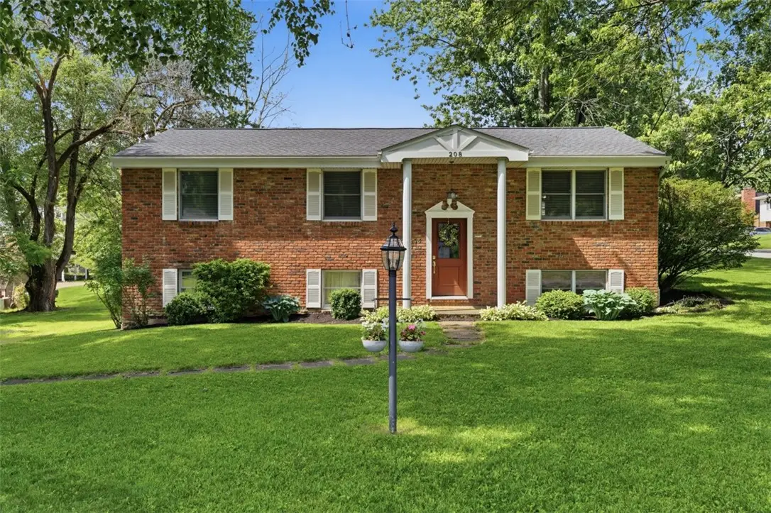 208 Parkwood Circle, Canonsburg, PA 15317 - #1
